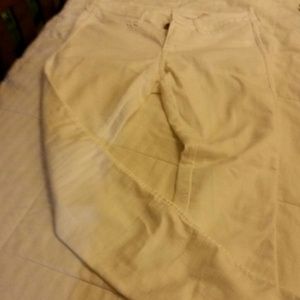 White skinny jeans/ 2 skirts Bundle