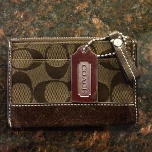 100% Authentic Brown Coach ID and Card holder