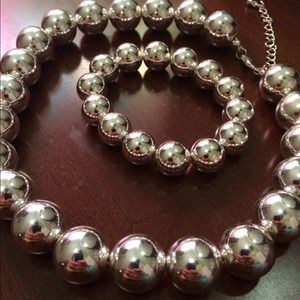 Silver Ball necklace and Bracelet