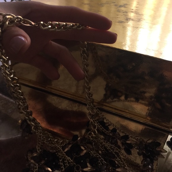 Neckless - Picture 4 of 4
