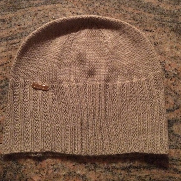 Calving Klein Beanie - Picture 1 of 3
