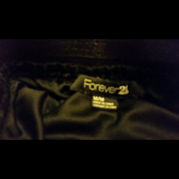 Sold in bundle! - Picture 2 of 2