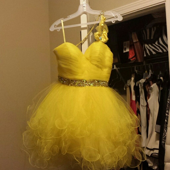 Prom Dress - Picture 2 of 3
