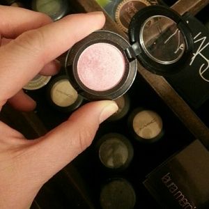 MAC NWOB "da bling" eyeshadow, fabulous color