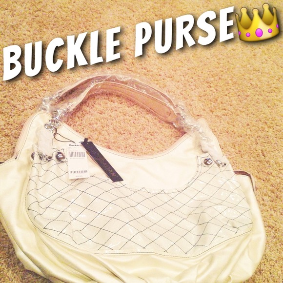 BEAUTIFUL NEW BUCKLE PURSE😍👑💋