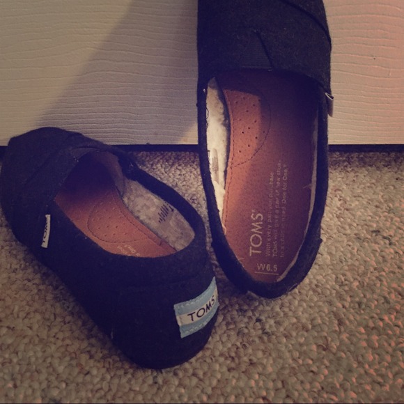 Toms