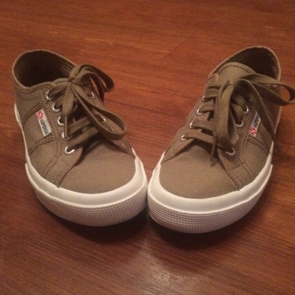 Superga Khaki Green Canvas Shoe Size 6.5 - Picture 3 of 4