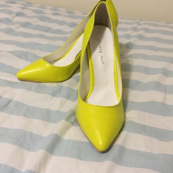 Cherrykoko Brand new lime heels from Korea