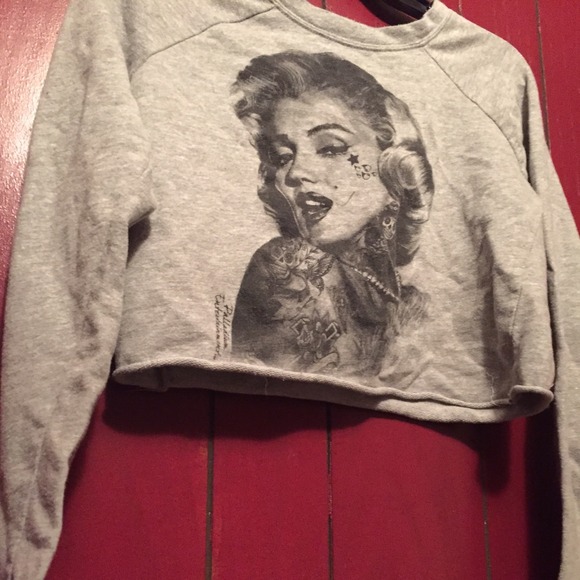 Marilyn Monroe crop top - Picture 2 of 3