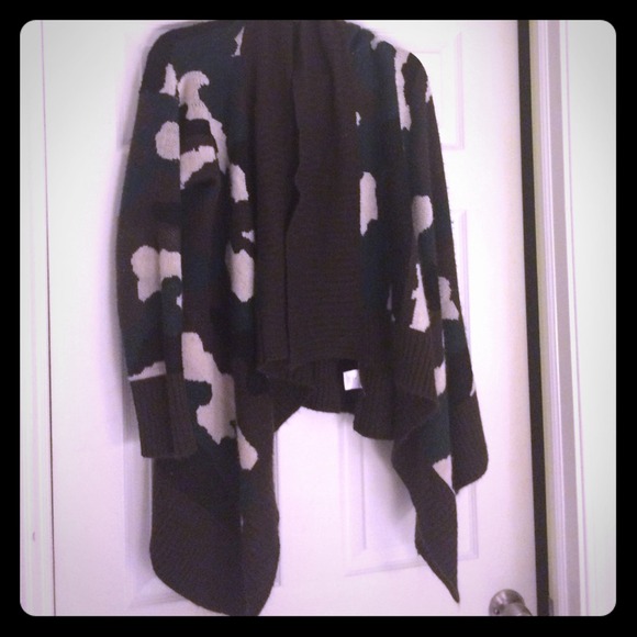 Super cute And comfy cardigan