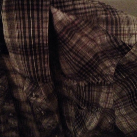 Shirt - Picture 3 of 4