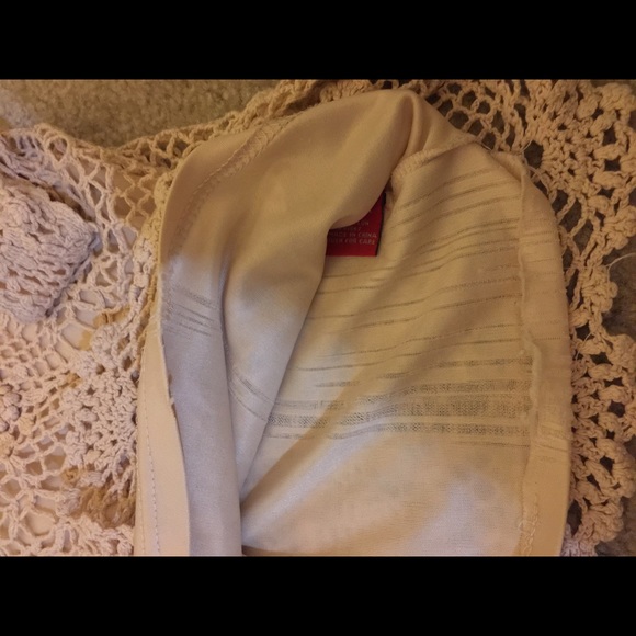 Boho 🍭 Floral Crochet Top in Nude Sz. S - Picture 4 of 4