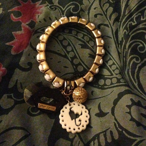 Beautiful Betsey Johnson Bracelet!