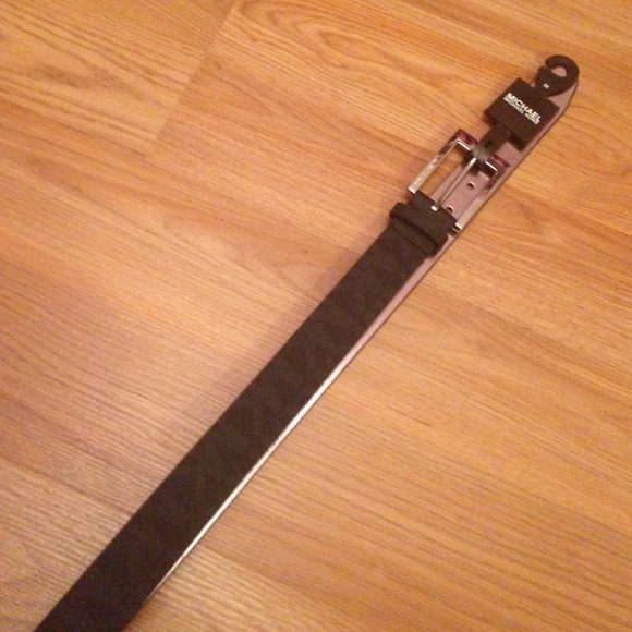Black medium MK belt
