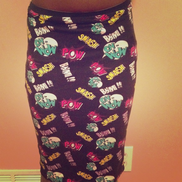 H&M form fitting skirt