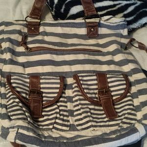 Claire's shoulder bag