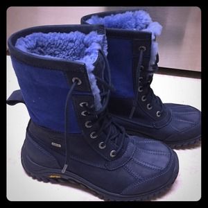 Uggs adirondack boots