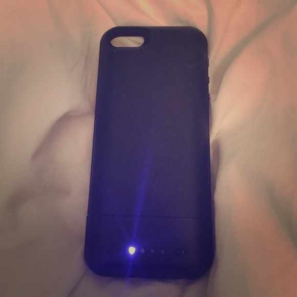 MOPHIE iPhone 5 case!