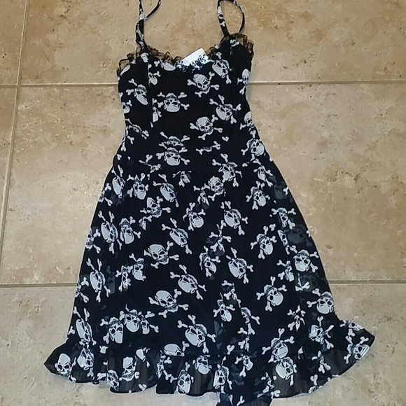 Hot topic skull dress!