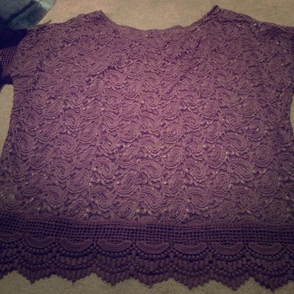 Cute purple lace top!