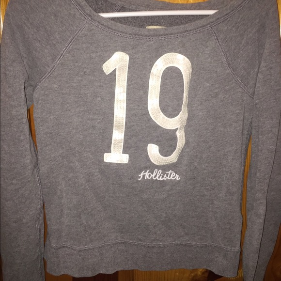 Hollister basically new sweat shirt