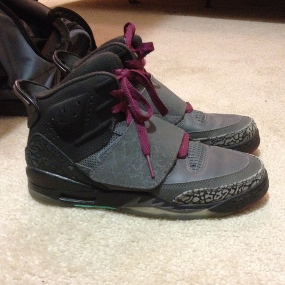 Jordan son of mars grey/purple