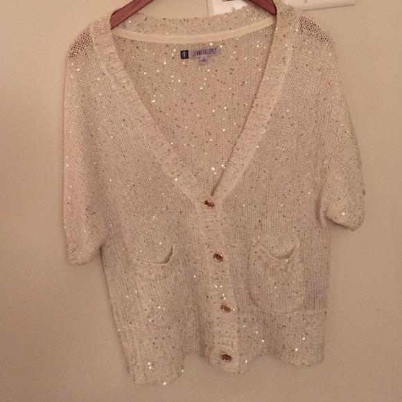 Jennifer Lopez sweater