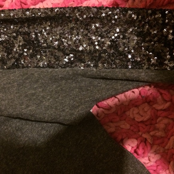 Sequined sweater - Picture 2 of 2