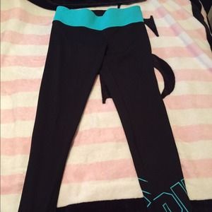 VS Pink Ultimate Yogas