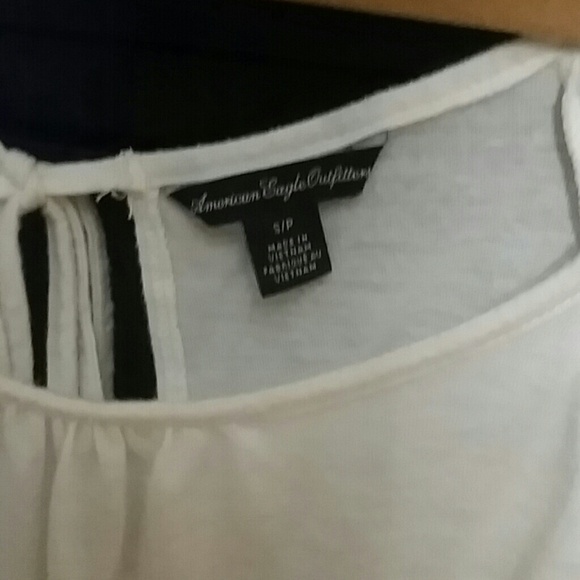American Eagle top - Picture 3 of 3