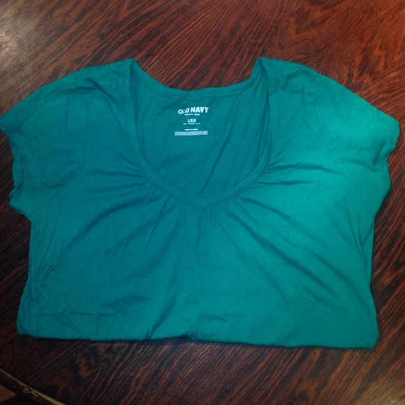 Size large. Old Navy green scoop neck tshirt