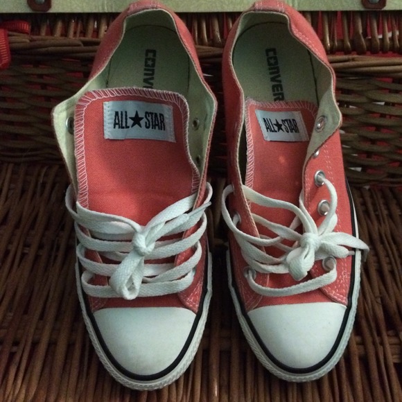 Pink converse