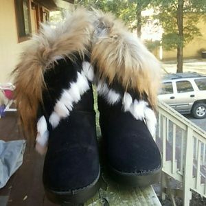 Faux fur boots