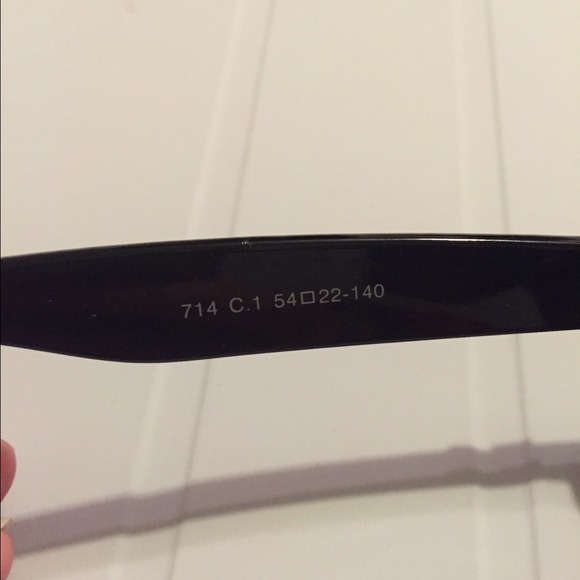 black Ray-ban wayfarers! - Picture 3 of 4