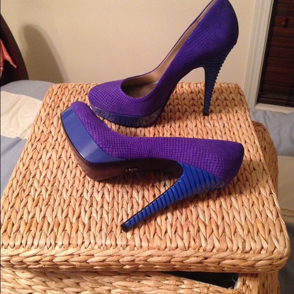 Rachel Roy pumps