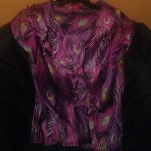 Purple peacock print shell