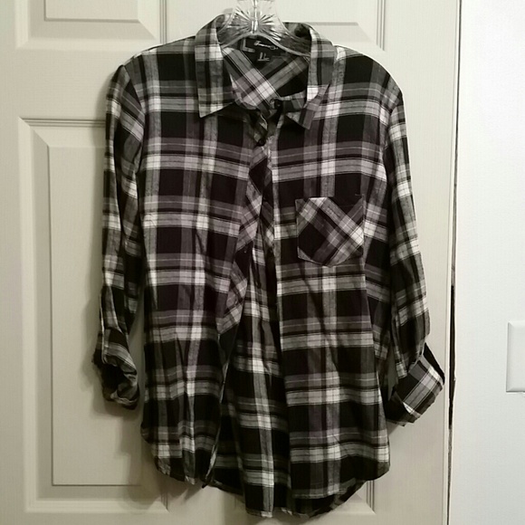 Forever 21 black & white plaid shirt