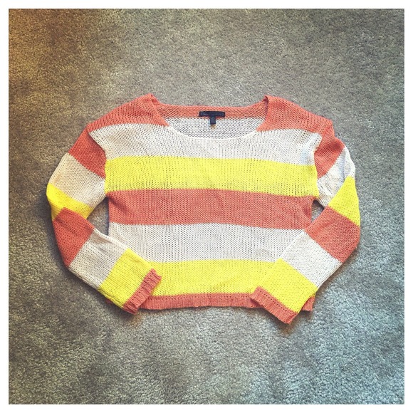 Urban Outfitters Sweaters - 🎨 Boho Sunny Color Block Crop Knit Sweater