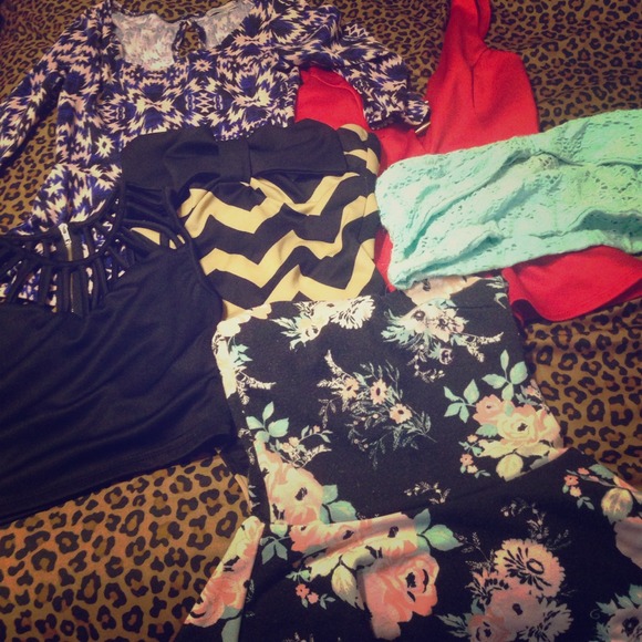 Charlotte Russe clubbing tops bundle! - Picture 1 of 4