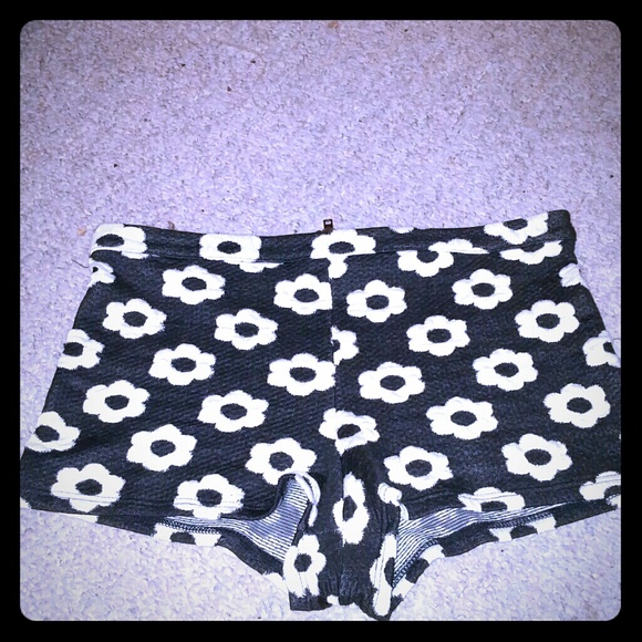 Pacsun - LA Hearts High waisted shorts