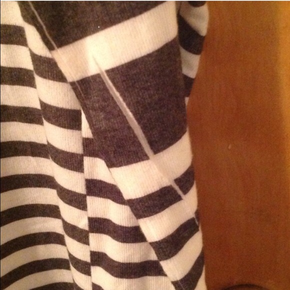 Boat Neck Lghtwght Sweater w/ Gray & Ivory stripes - Picture 4 of 4