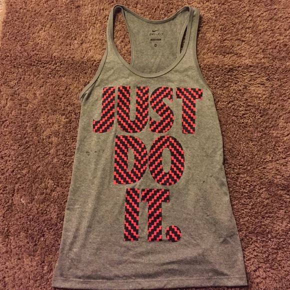 NIKE drifit tank
