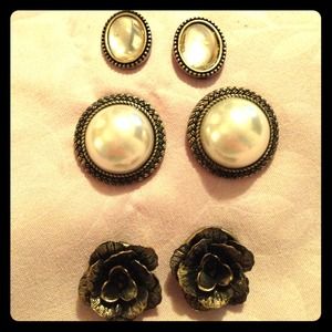 3 pairs of earrings