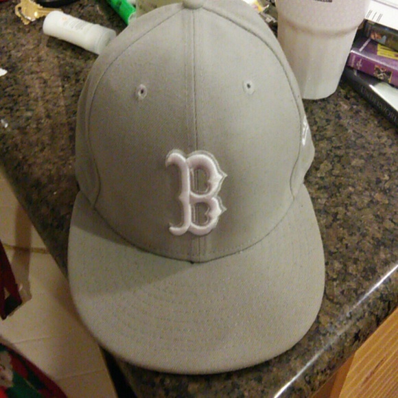 Grey boston hat