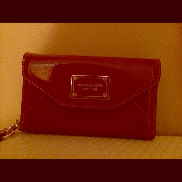 MK Wallet clutch - Fits iPhone 4/4s