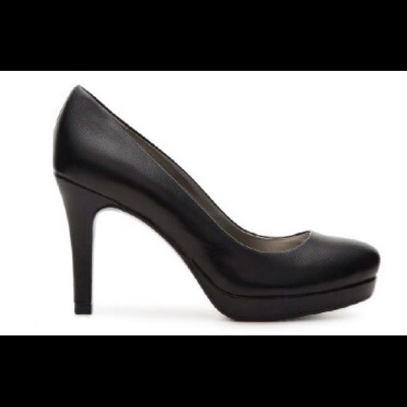 💥New💥Bandolino Leather Platform Pumps Sz 9