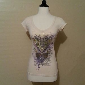 *SOLD* Super Cute Graphic T-shirt