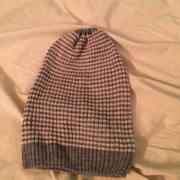 Saggy beanie