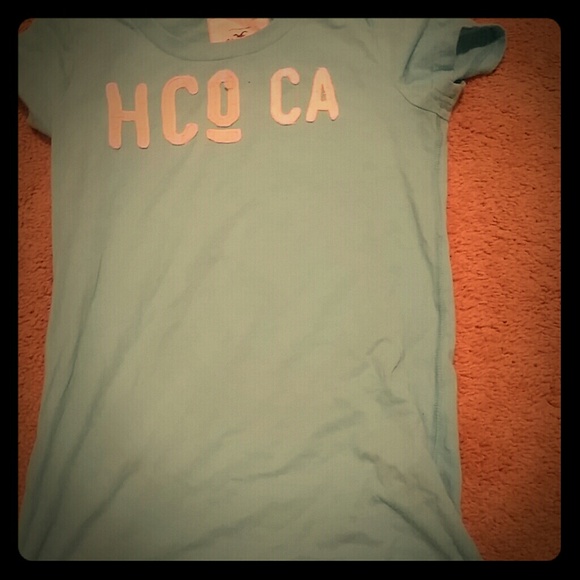 Hollister t-shirt