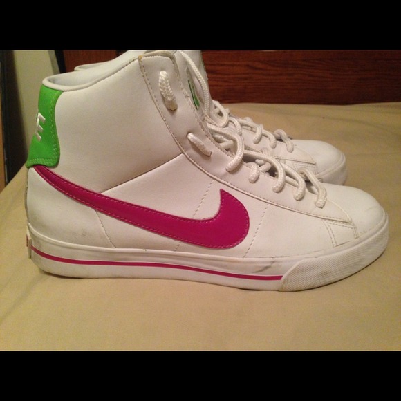 Womens Nike 👀